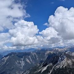 Verortung via Georeferenzierung der Kamera: Aufgenommen in der Nähe von Elmen, Österreich in 2700 Meter