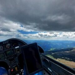 Flugwegposition um 12:22:12: Aufgenommen in der Nähe von Mürzzuschlag, Österreich in 1996 Meter