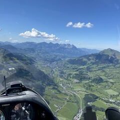 Flugwegposition um 14:06:21: Aufgenommen in der Nähe von Jochberg, 6373 Jochberg, Österreich in 1921 Meter