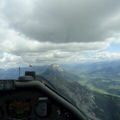 Flugwegposition um 09:46:22: Aufgenommen in der Nähe von Saalfelden am Steinernen Meer, 5760 Saalfelden am Steinernen Meer, Österreich in 2090 Meter