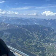 Flugwegposition um 13:02:38: Aufgenommen in der Nähe von Kaltenbach, Österreich in 2885 Meter